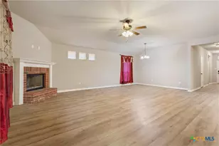 4104 Molly Dyer Dr, Killeen, TX 76549 - Photo 3
