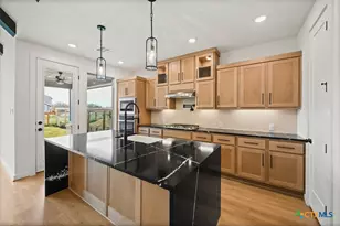 12184 Heartvine Pkwy, Schertz, TX 78154 - Photo 3