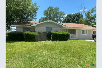106 Huff Street, Luling, TX 78648 - Photo 1