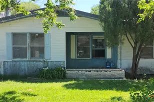 209 Diebel Dr, Victoria, TX 77905 - Photo 1