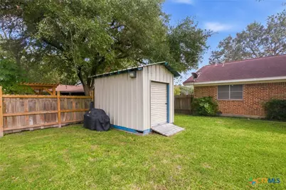 403 Salisbury Lane, Victoria, TX 77904 - Photo 21