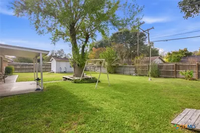 403 Salisbury Lane, Victoria, TX 77904 - Photo 23