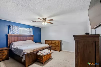 403 Salisbury Lane, Victoria, TX 77904 - Photo 13