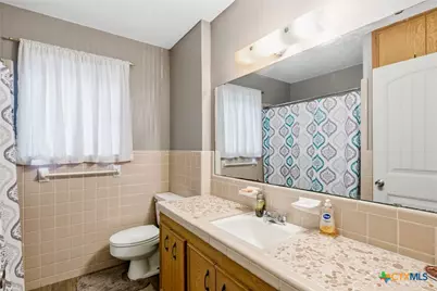 403 Salisbury Lane, Victoria, TX 77904 - Photo 19