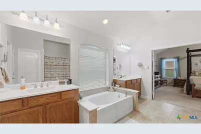 2084 Tejas Pecan, New Braunfels, TX 78130 - Photo 15