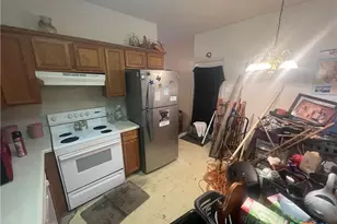 403 Davidson Dr, Taylor, TX 76574 - Photo 7