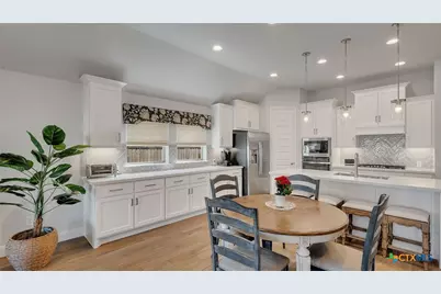 1816 Field Brook, Seguin, TX 78155 - Photo 7