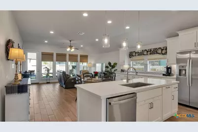 1816 Field Brook, Seguin, TX 78155 - Photo 7