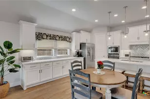 1816 Field Brook, Seguin, TX 78155 - Photo 9