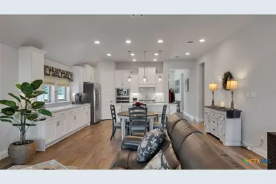 1816 Field Brook, Seguin, TX 78155 - Photo 15