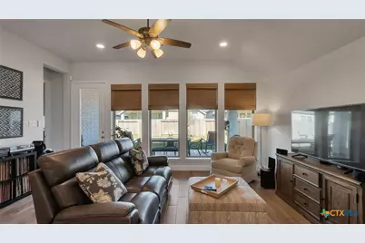 1816 Field Brook, Seguin, TX 78155 - Photo 13