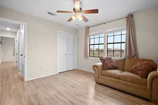 140 Englemann, Seguin, TX 78155 - Photo 27