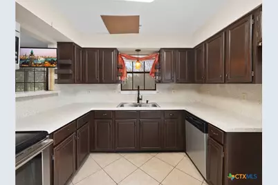 140 Englemann, Seguin, TX 78155 - Photo 19