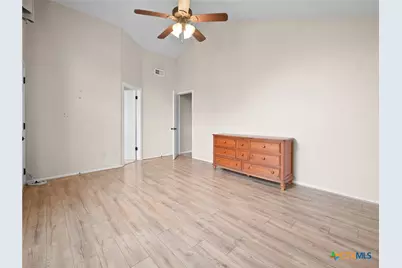 140 Englemann, Seguin, TX 78155 - Photo 35