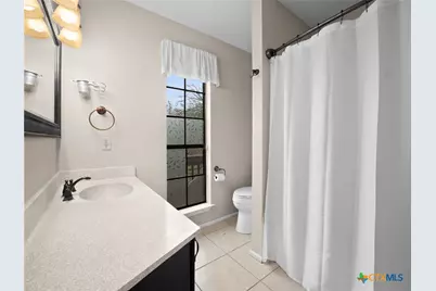 140 Englemann, Seguin, TX 78155 - Photo 37