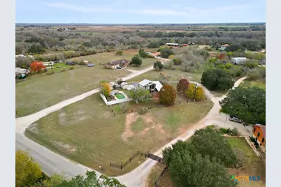 140 Englemann, Seguin, TX 78155 - Photo 1