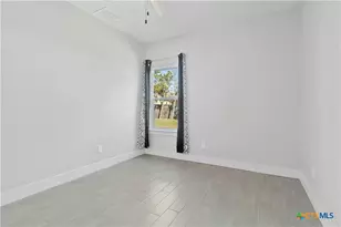 119 Rockingshire Ct, Spring Branch, TX 78070 - Photo 17