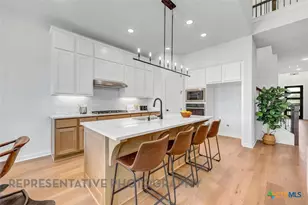 148 Spanish Oak, Castroville, TX 78009 - Photo 5