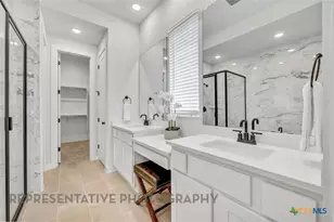 148 Spanish Oak, Castroville, TX 78009 - Photo 15
