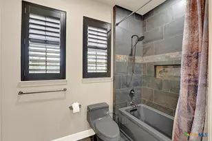 1309 E St, Floresville, TX 78114 - Photo 25