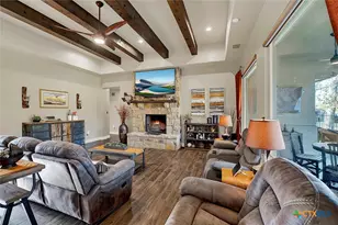 1309 E St, Floresville, TX 78114 - Photo 9