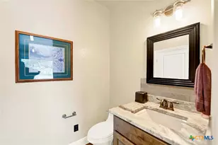 1309 E St, Floresville, TX 78114 - Photo 31