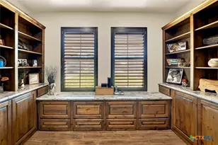 1309 E St, Floresville, TX 78114 - Photo 27