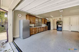 1309 E St, Floresville, TX 78114 - Photo 29