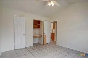 427 Lindsey St, San Marcos, TX 78666 - Photo 9