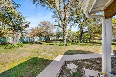 23019 Hilltop Peaks, Elmendorf, TX 78112 - Photo 29