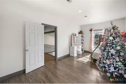 23019 Hilltop Peaks, Elmendorf, TX 78112 - Photo 21