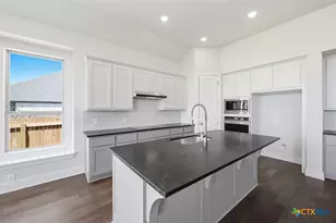 255 White Oak, Castroville, TX 78009 - Photo 5