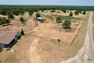 930 Elm Creek Rd, Rockdale, TX 76567 - Photo 21