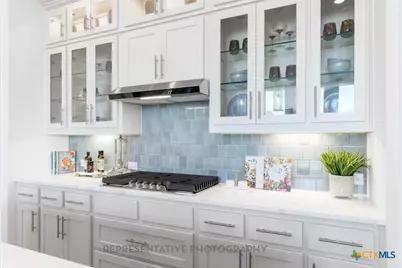 313 White Oak, Castroville, TX 78009 - Photo 7