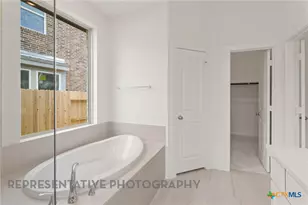 2215 Altiplano, San Antonio, TX 78245 - Photo 15