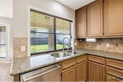 309 Dunbar Drive, Victoria, TX 77904 - Photo 3