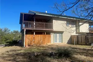 102 A/B Falcon, Horseshoe Bay, TX 78657 - Photo 3