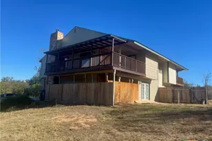 102 A/B Falcon, Horseshoe Bay, TX 78657 - Photo 5