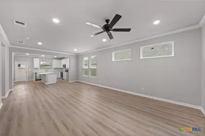 704 Seven Springs Drive, Temple, TX 76502 - Photo 7