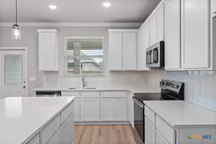 704 Seven Springs Dr, Temple, TX 76502 - Photo 29