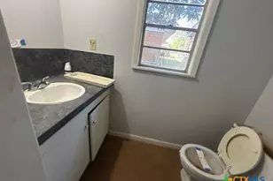 2014 E Mimosa Ave, Victoria, TX 77901 - Photo 11