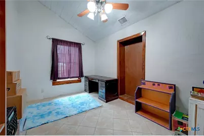 4598 State Highway 173, Devine, TX 78016 - Photo 25