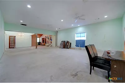 4598 State Highway 173, Devine, TX 78016 - Photo 11