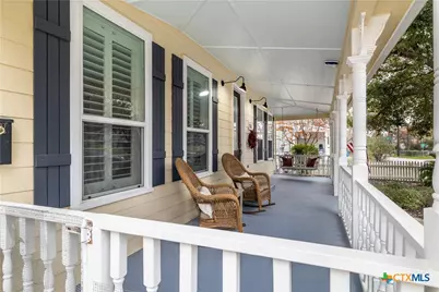 260 N Santa Clara Avenue, New Braunfels, TX 78130 - Photo 5