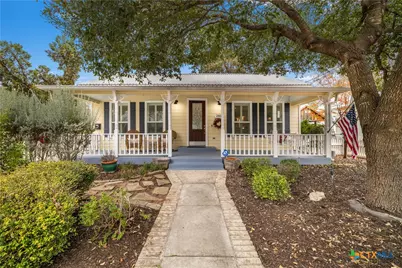 260 N Santa Clara Avenue, New Braunfels, TX 78130 - Photo 1