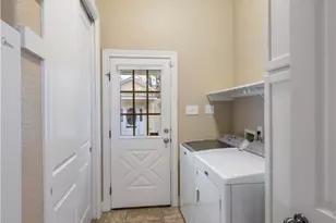 260 N Santa Clara Ave, New Braunfels, TX 78130 - Photo 23