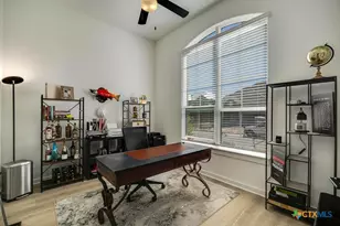 5725 Huron Dr, New Braunfels, TX 78130 - Photo 3