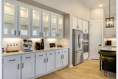 5725 Huron Drive, New Braunfels, TX 78130 - Photo 9