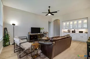 5725 Huron Dr, New Braunfels, TX 78130 - Photo 7