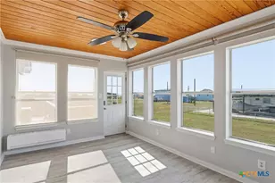 90 Bluefish Ln, Palacios, TX 77465 - Photo 19